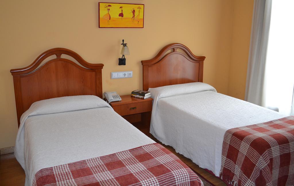 Hostal Quevedo León Chambre photo