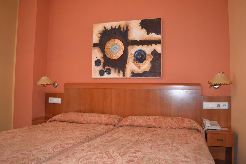 Hostal Quevedo León Chambre photo